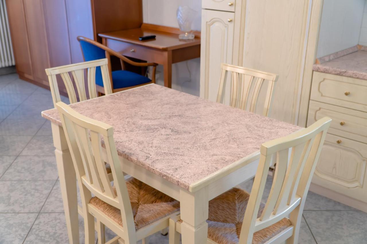 Residence Rosa Dei Venti チェルヴィア エクステリア 写真
